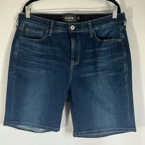 Torrid Sky High Skinny Bermuda Denim Dark Wash Shorts